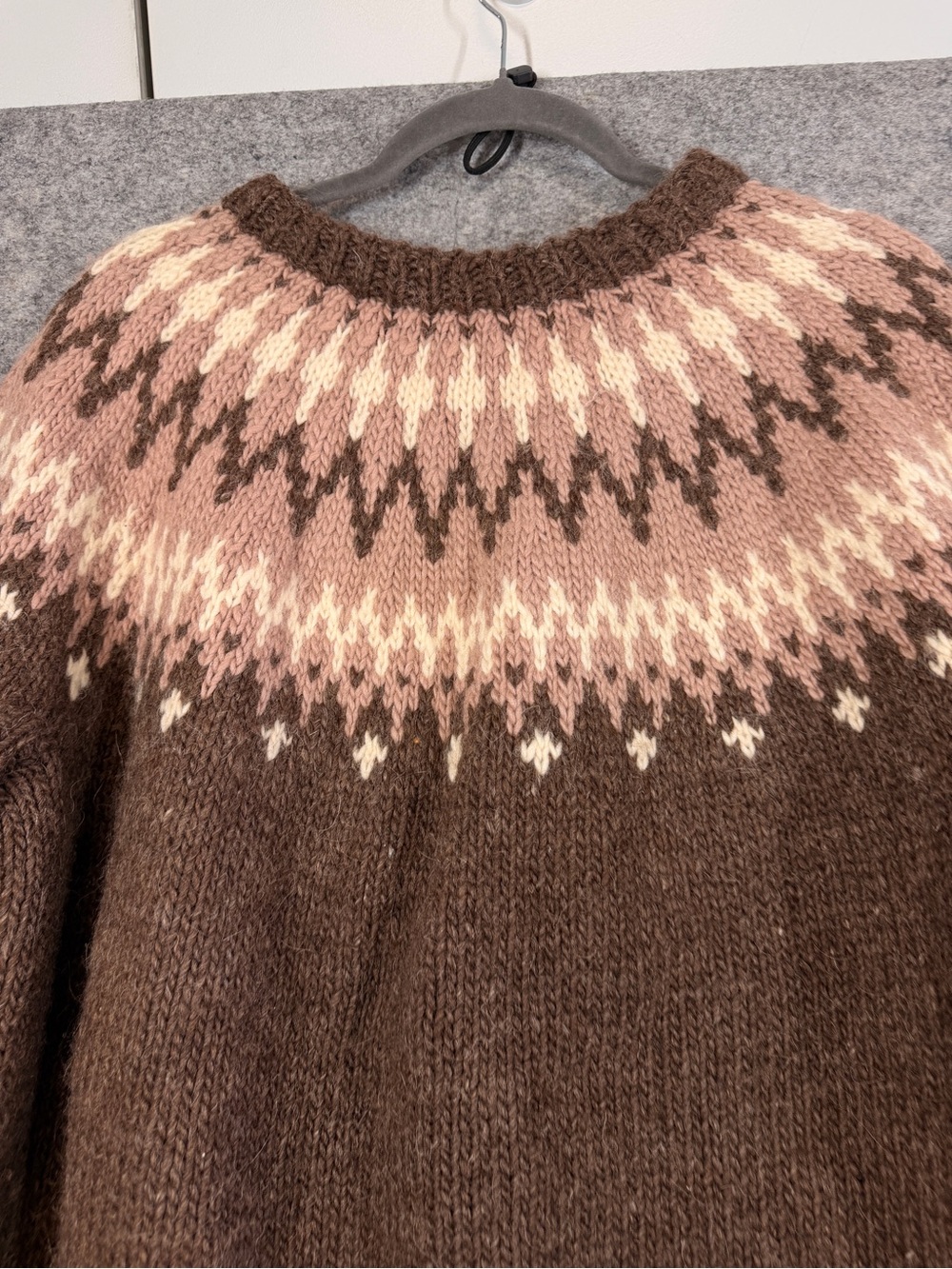 Vintage Icelandic Wool Cardigan Brown Nordic Fair Isle Metal Clasp Sweater Chic - Picture 10 of 16